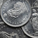 Les mesures du Conseil fédéral devraient permettre d'économiser 2.4 milliards de francs en 2027 puis près de 3 milliards à partir de 2028.